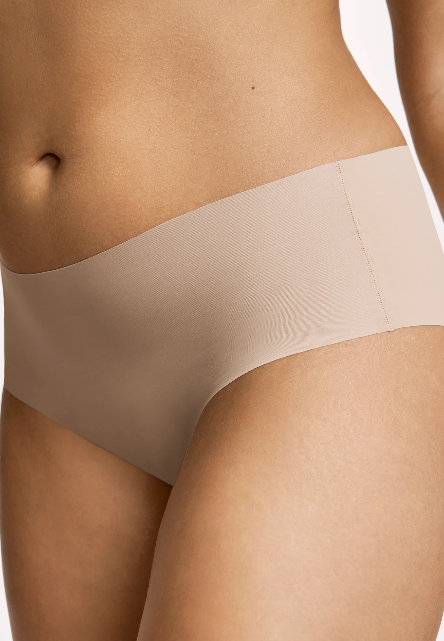 Jockey® Invisible Edge Hipster - Image 4